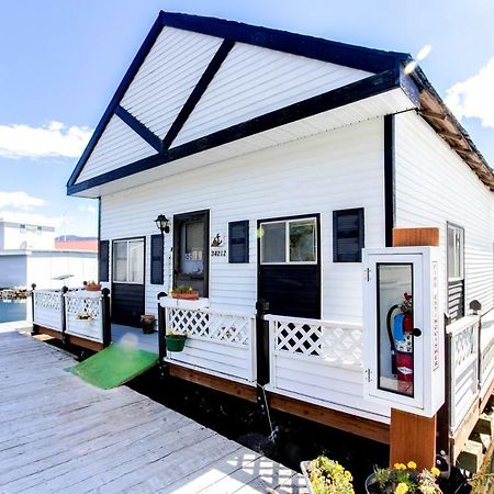 Scenic Bay Float Home Hideaway Athol Exteriér fotografie